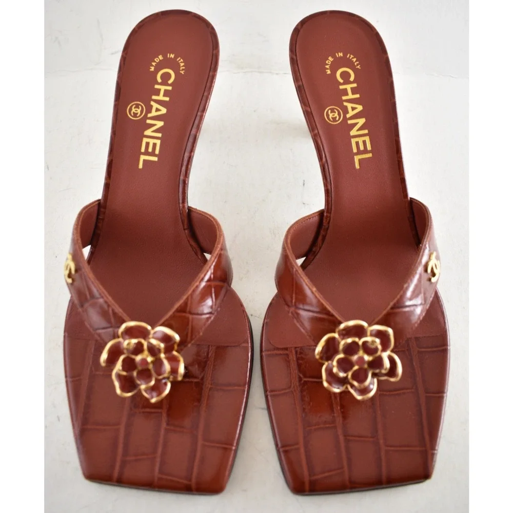 Chanel 26A Dark Red Crocodile Croc CC Flower Backless Mule Heel Thong Sandal 40